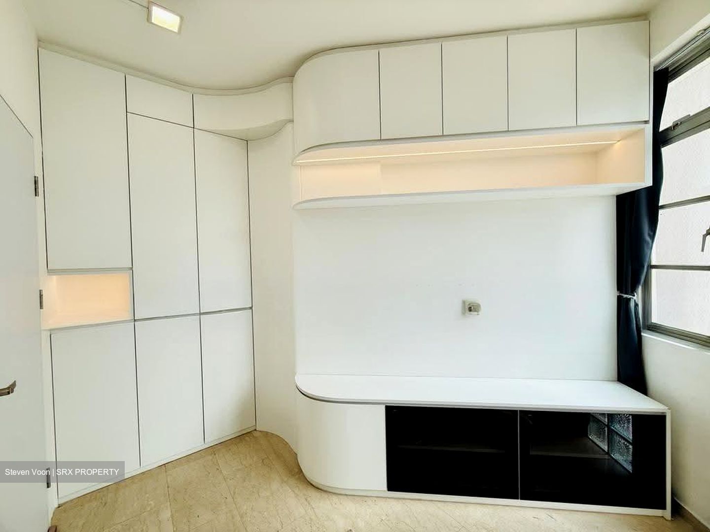 Pinetree Condominium (D10), Condominium #638178341